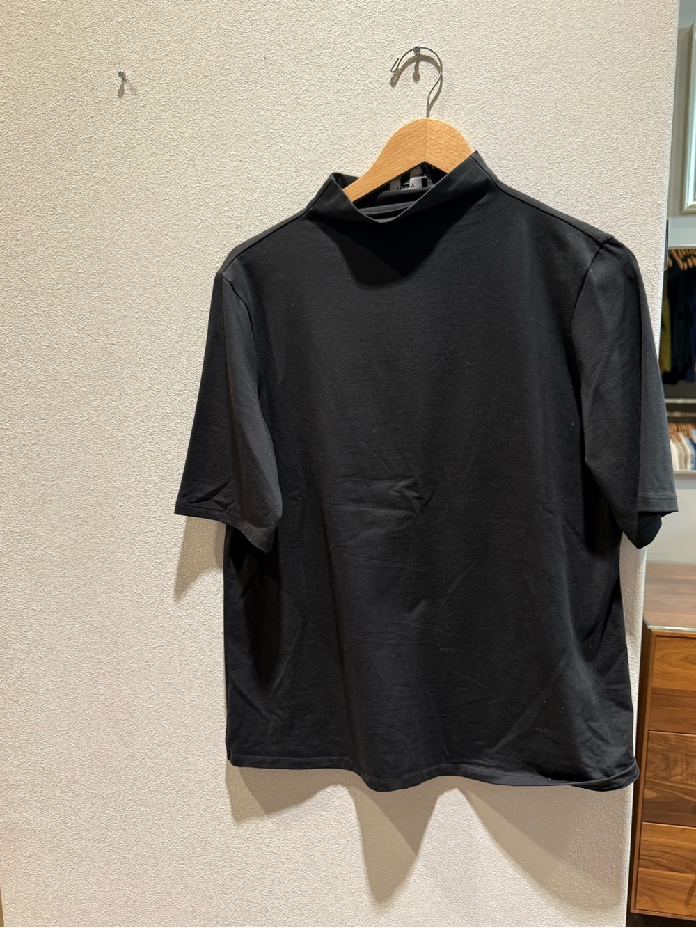 Theory Women’s Black Short-Sleeve Mockneck Teeshirt